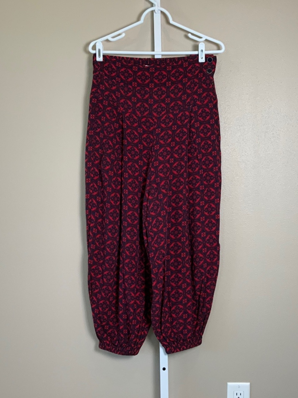 Anthropologie Printed Harem Pants - Picture 6 of 16
